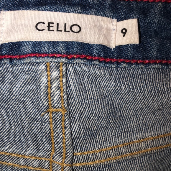 RIPPED MOM JEANS - Picture 4 of 6